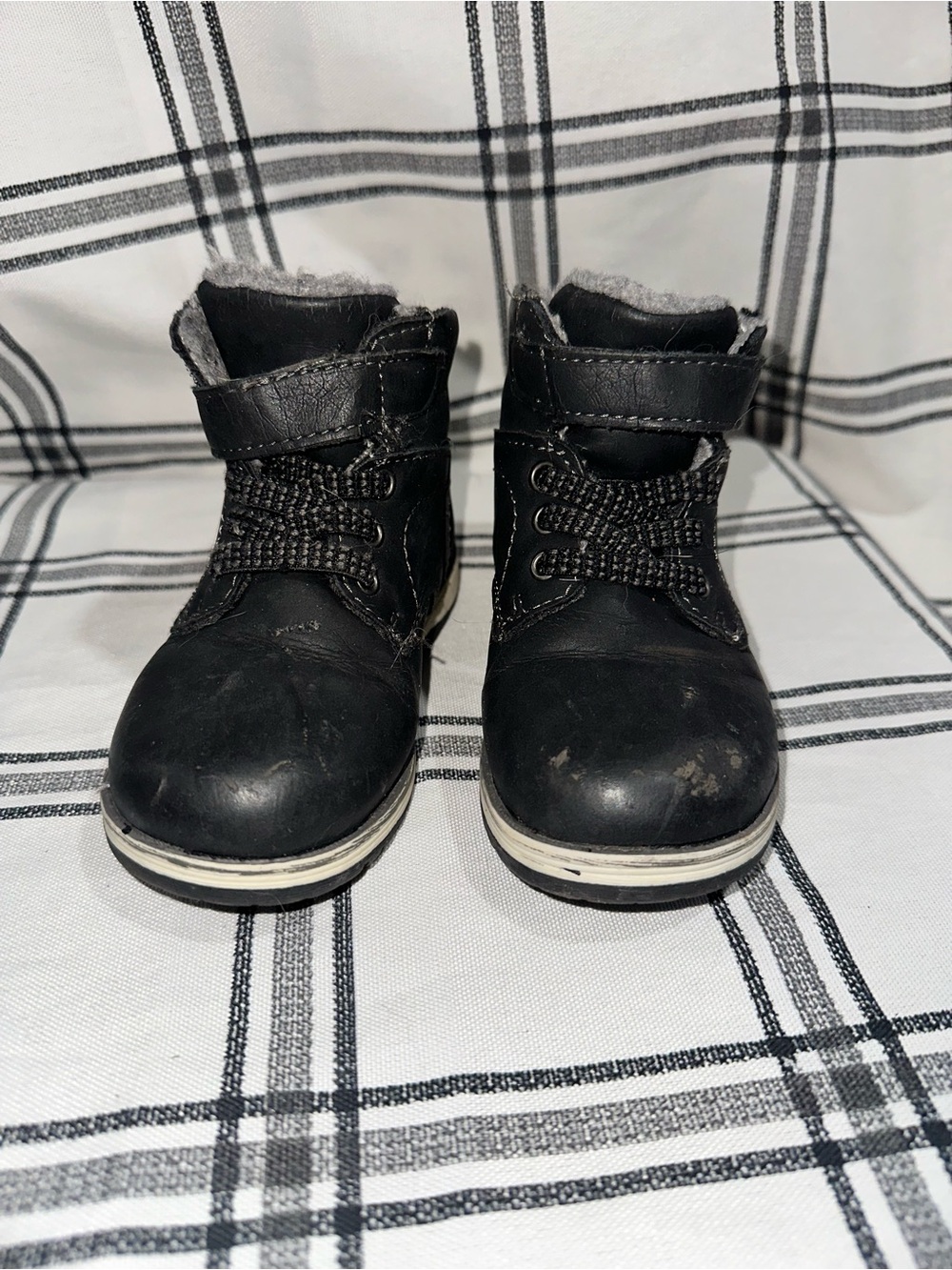 Kids Black Faux-Fur Lined Lace-Up Boots with Hook-and-Loop Strap